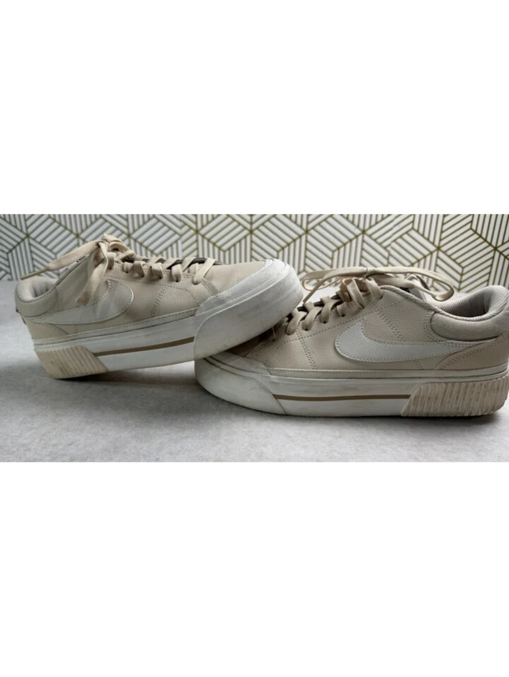 Nike Court Legacy Lift Pearl White Women's Size 9.5 DM7590-200 Platform Sneaker